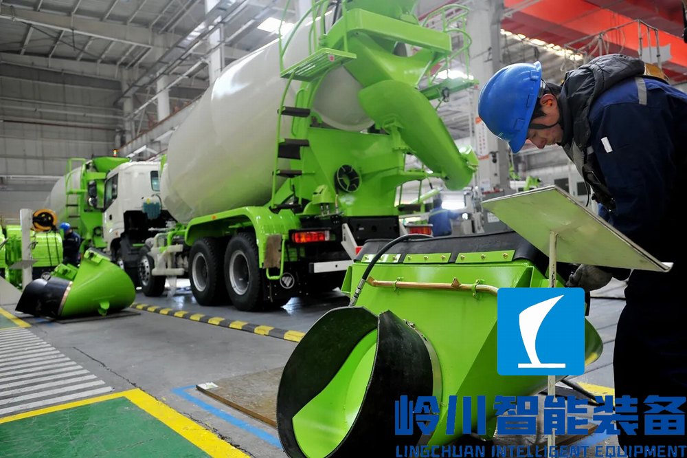 1668853748896474.jpg 攪拌車2.webp.jpg