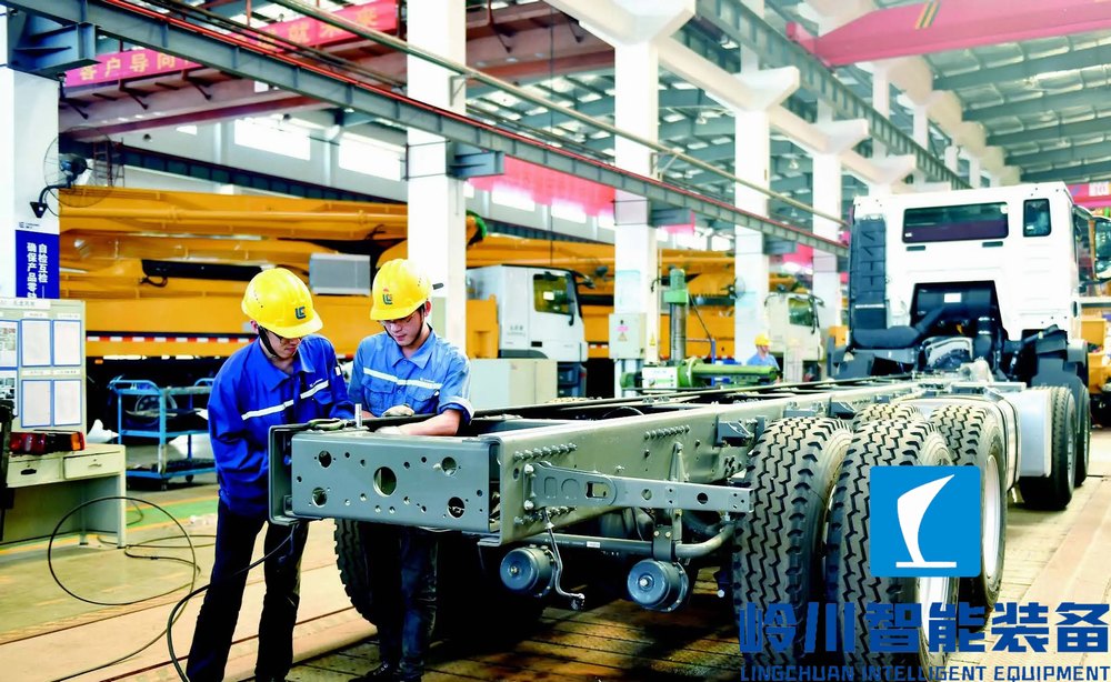 1668854103434491.jpg 攪拌車4.webp.jpg