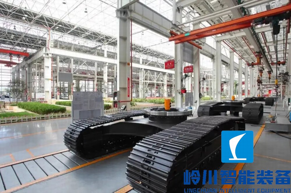 1668857713404332.jpg 挖掘機(jī)10.webp.jpg