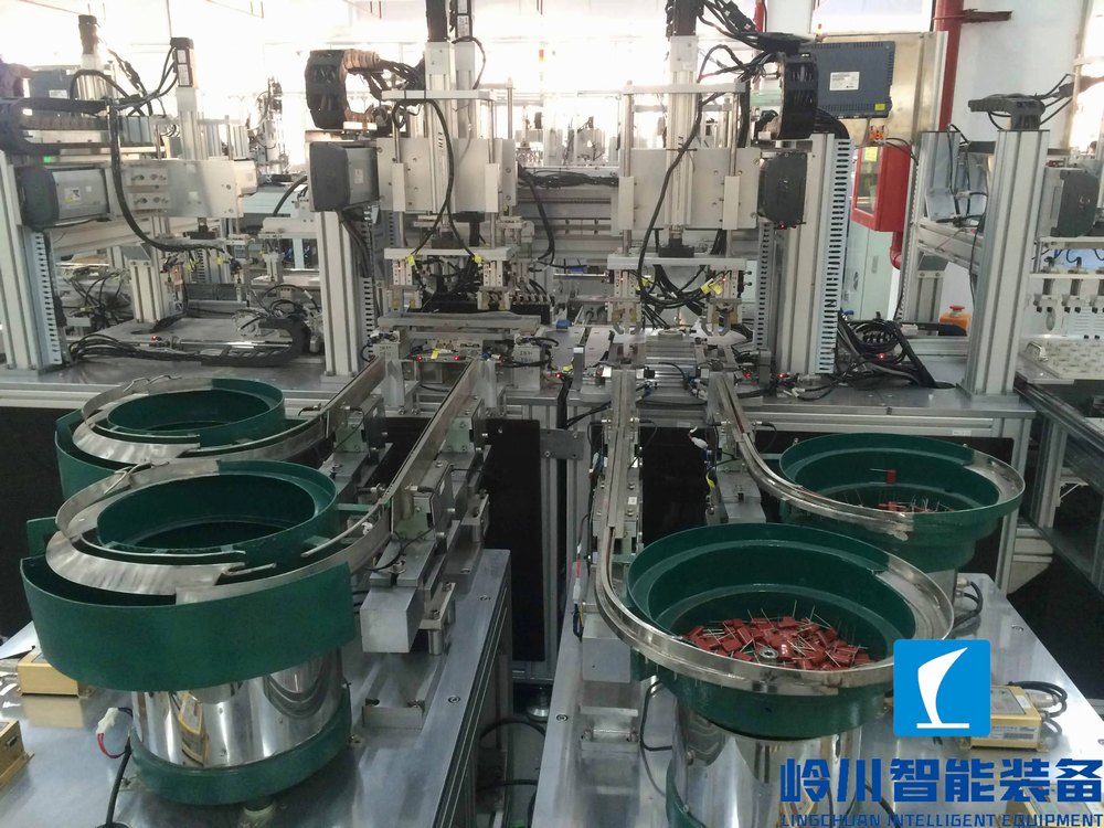 1669178057957549.jpg 汽車LED燈泡組裝機(jī)3.webp.jpg