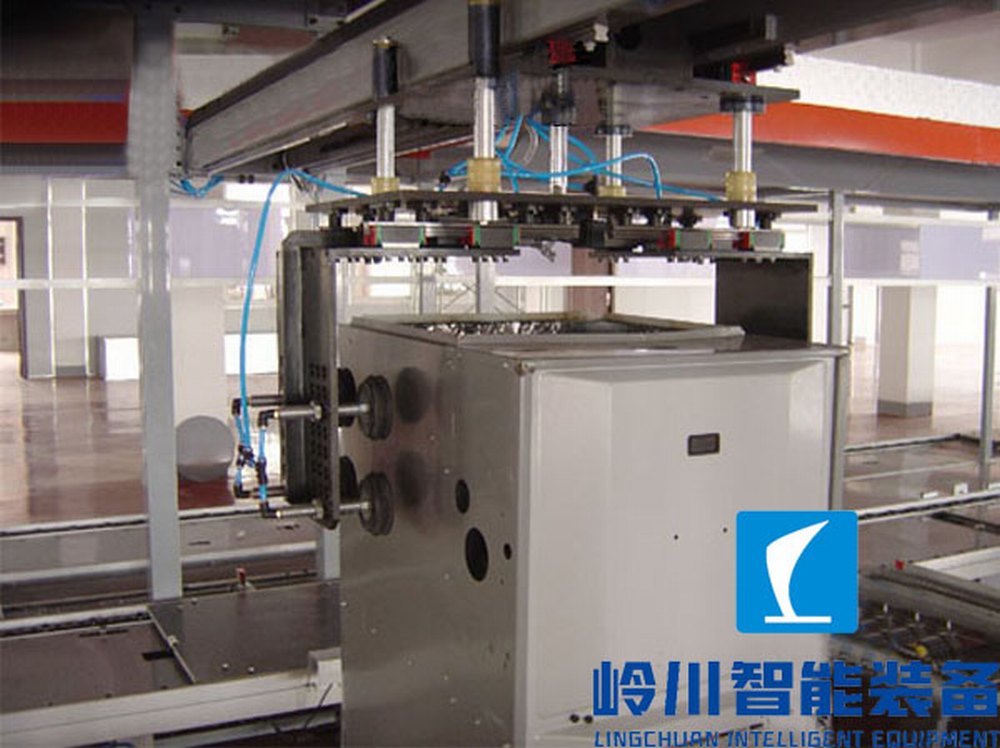 1669258249812801.jpg 真空吸吊移栽機(jī).jpg