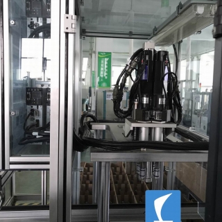 自動擰緊機(jī)